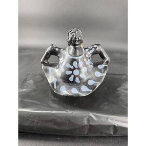 Peru Chulucanas Dancing Figure Folk Art Pottery 4” tall